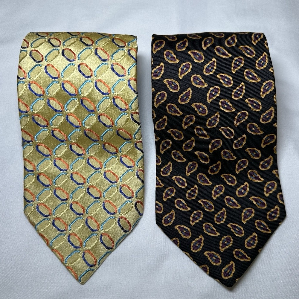 Tommy Hilfiger Lot of 2- Men's 100% Silk Classic‎ Neckties Business Preppy